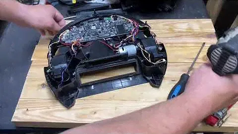 Shark Ion 720 robot vacuum tear down and repair
